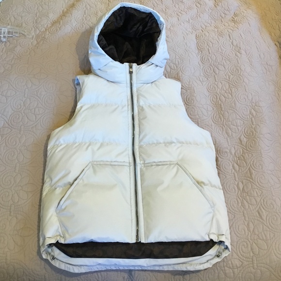 Coach Women’s Hooded Puffer Vest, size M, oyster color - Picture 11 of 11